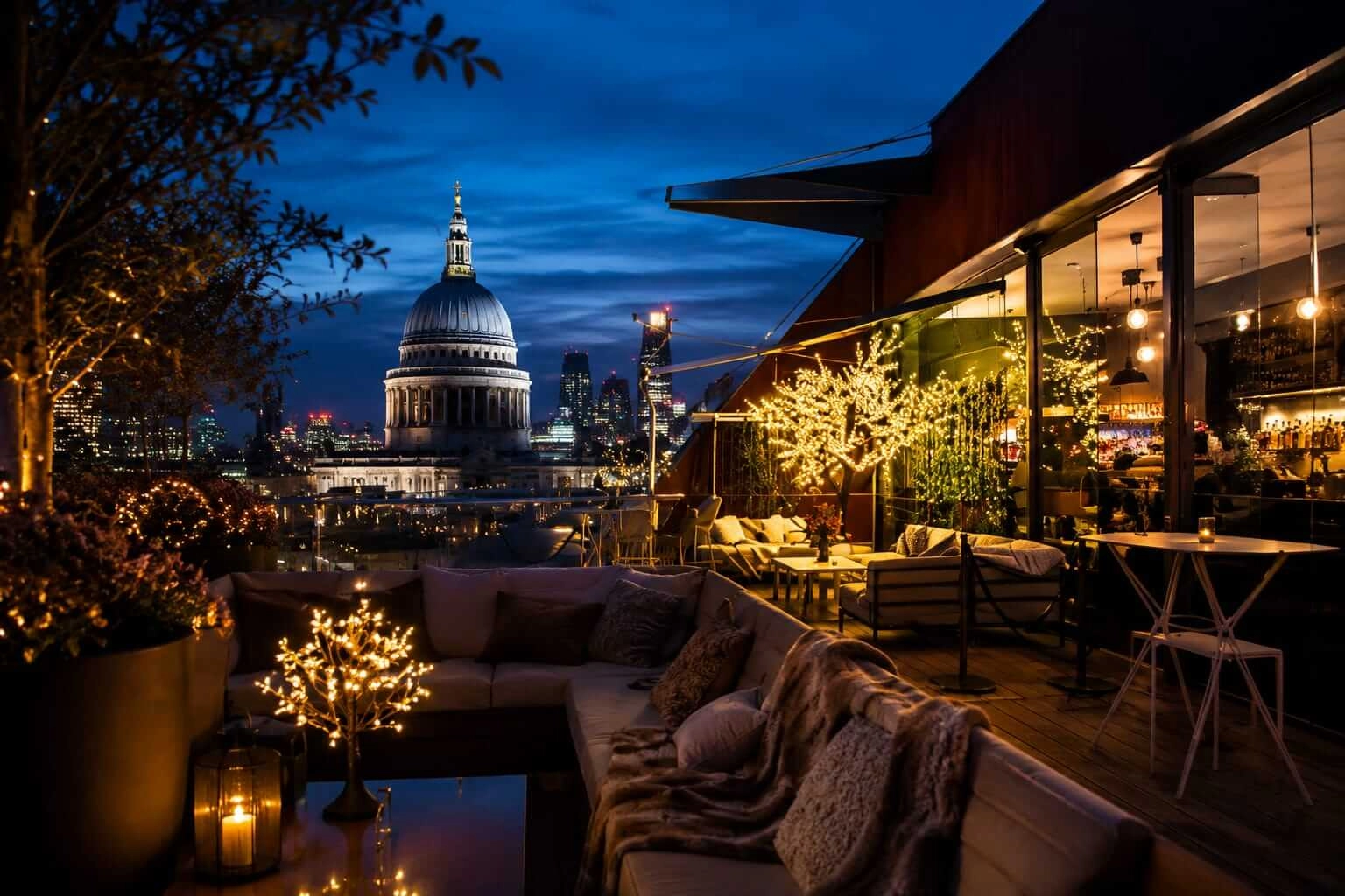 Best Rooftop Bars and Lounges in London: The Definitive  Guide to Skyline Views, Cocktails and Sunset Terraces