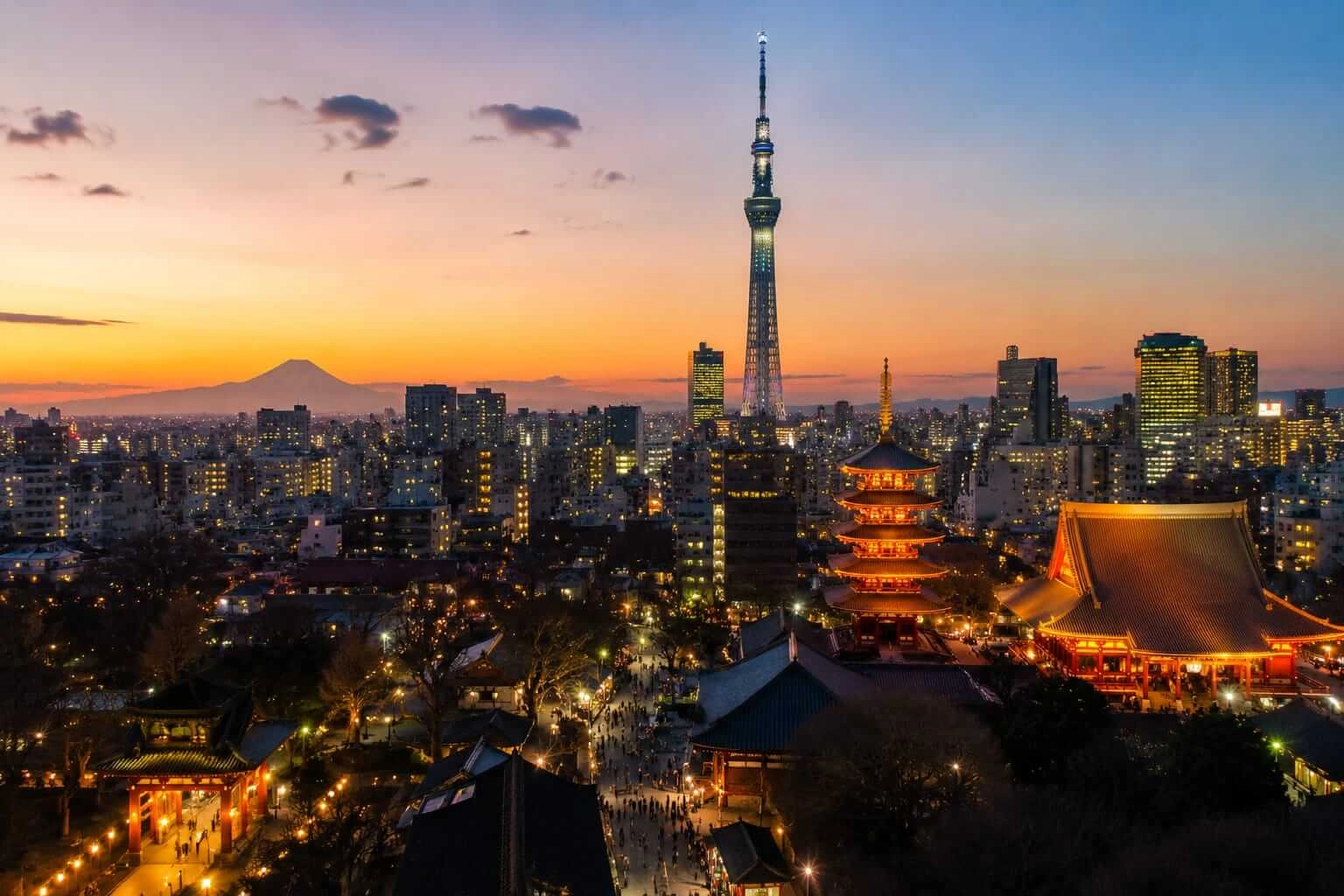 Best Nightlife in Tokyo: The Definitive Guide to Clubs, Cocktail Bars, Jazz Venues and the City's Most Exciting After-Dark Experiences